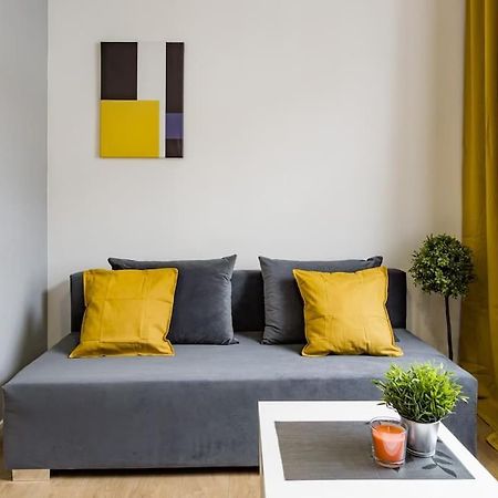 Kawalerka W Srodmiesciu 24 Apartamento Łódź Exterior foto