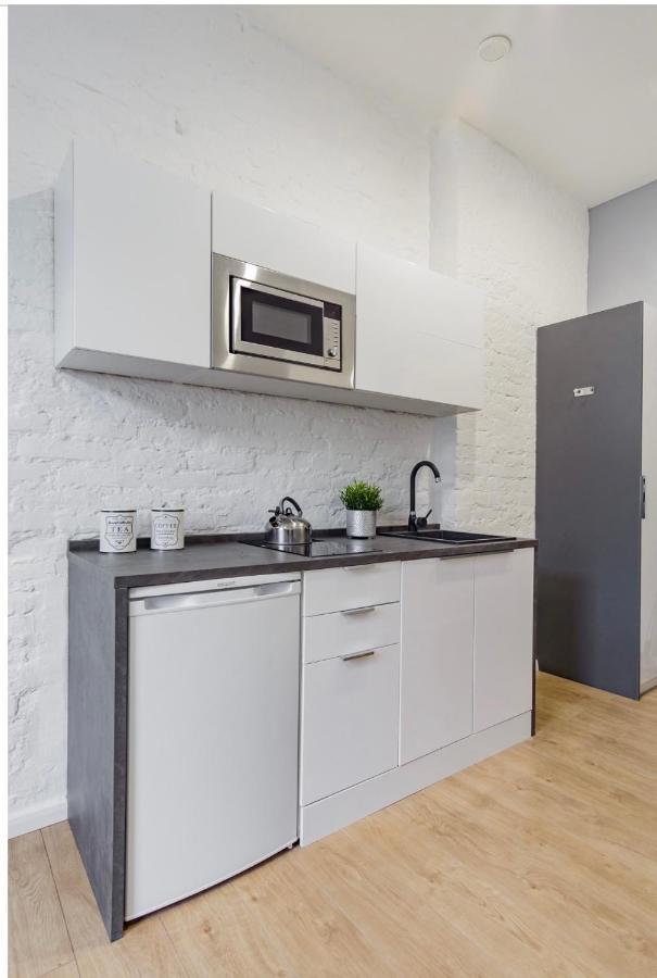 Kawalerka W Srodmiesciu 24 Apartamento Łódź Exterior foto